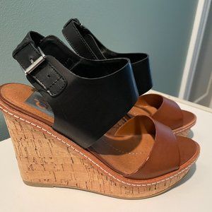 BRAND NEW Dolca Vita Platform Wedges - Size 7M